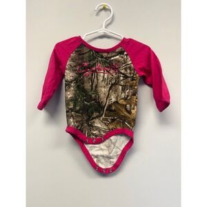 Carhartt Baby Girls Pink Realtree Xtra Camo Long Sleeve Bodysuit 6M Raglan Logo